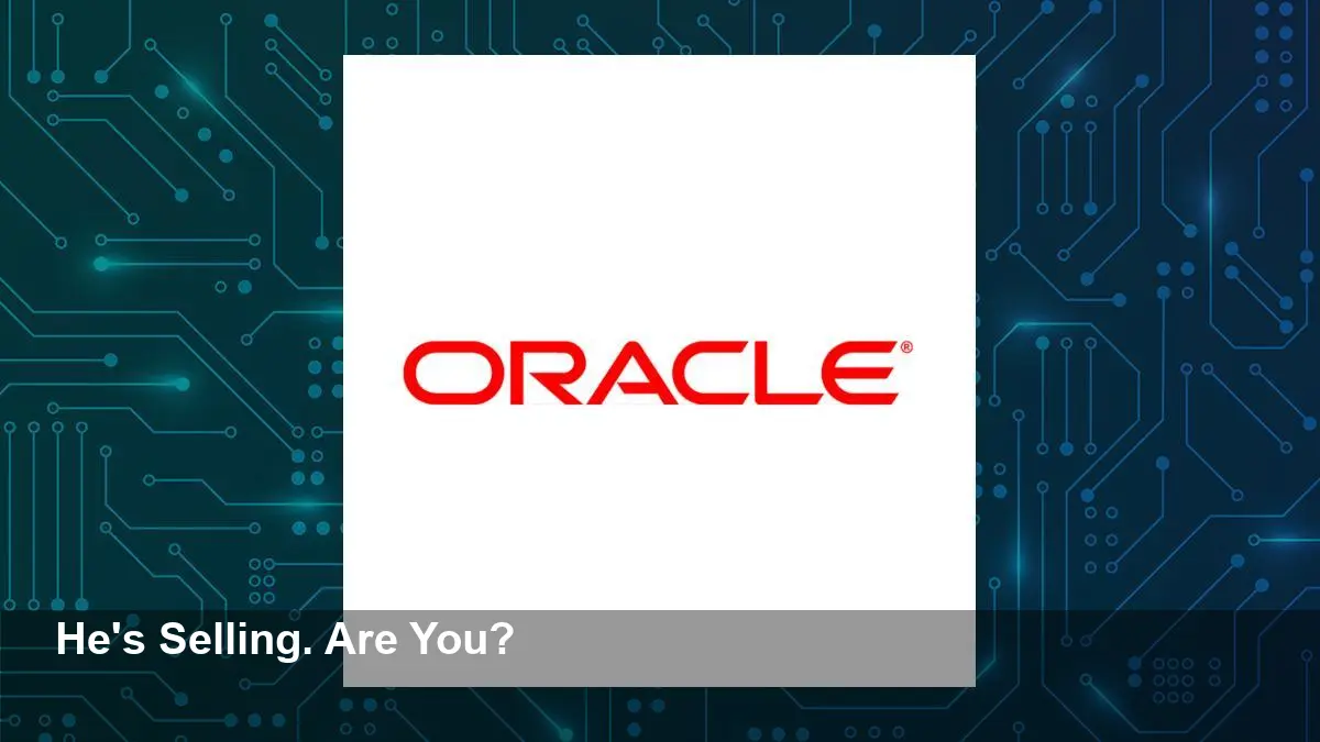 Is Senator's ORCL Stock Dump a Warning Sign? Insider Selling & Missed Earnings Raise Red Flags